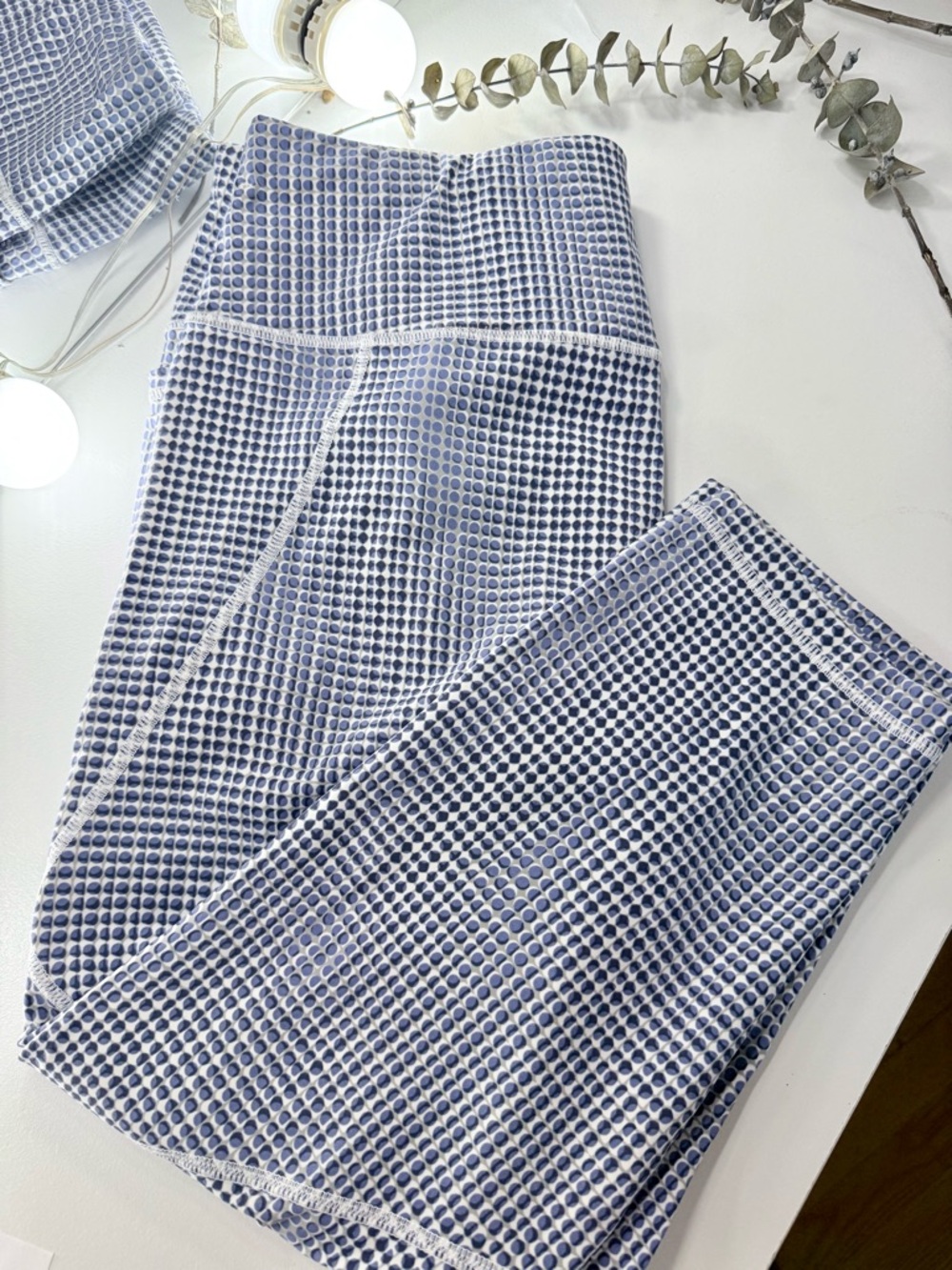 Sweaty Betty Power 7/8 Leggings | Blue and White/ Blue Dot - Picture 2 of 8